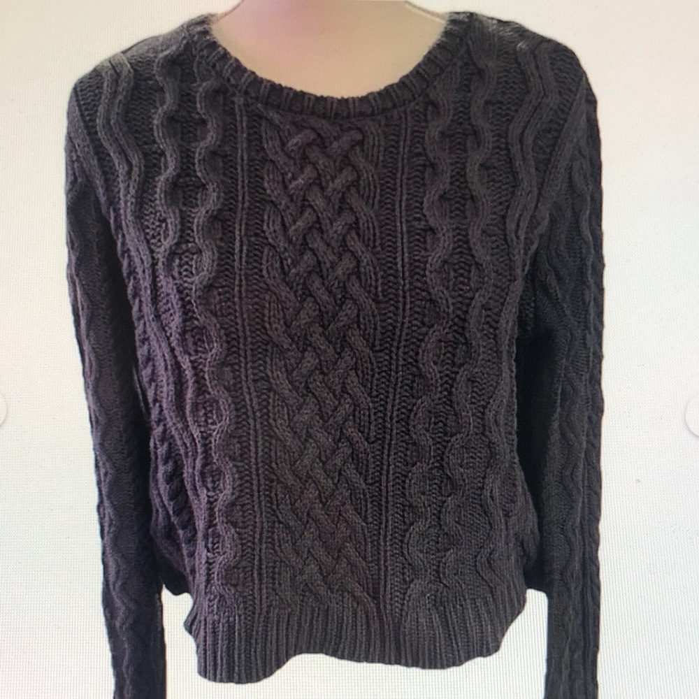 Women's Cable Knit Sweater - Black